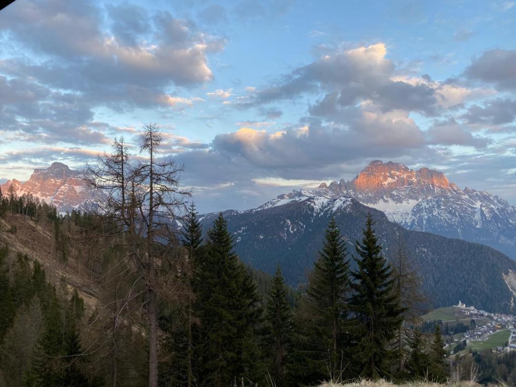 Dolomites Charme Chalet Коле Санта Лучия Екстериор снимка